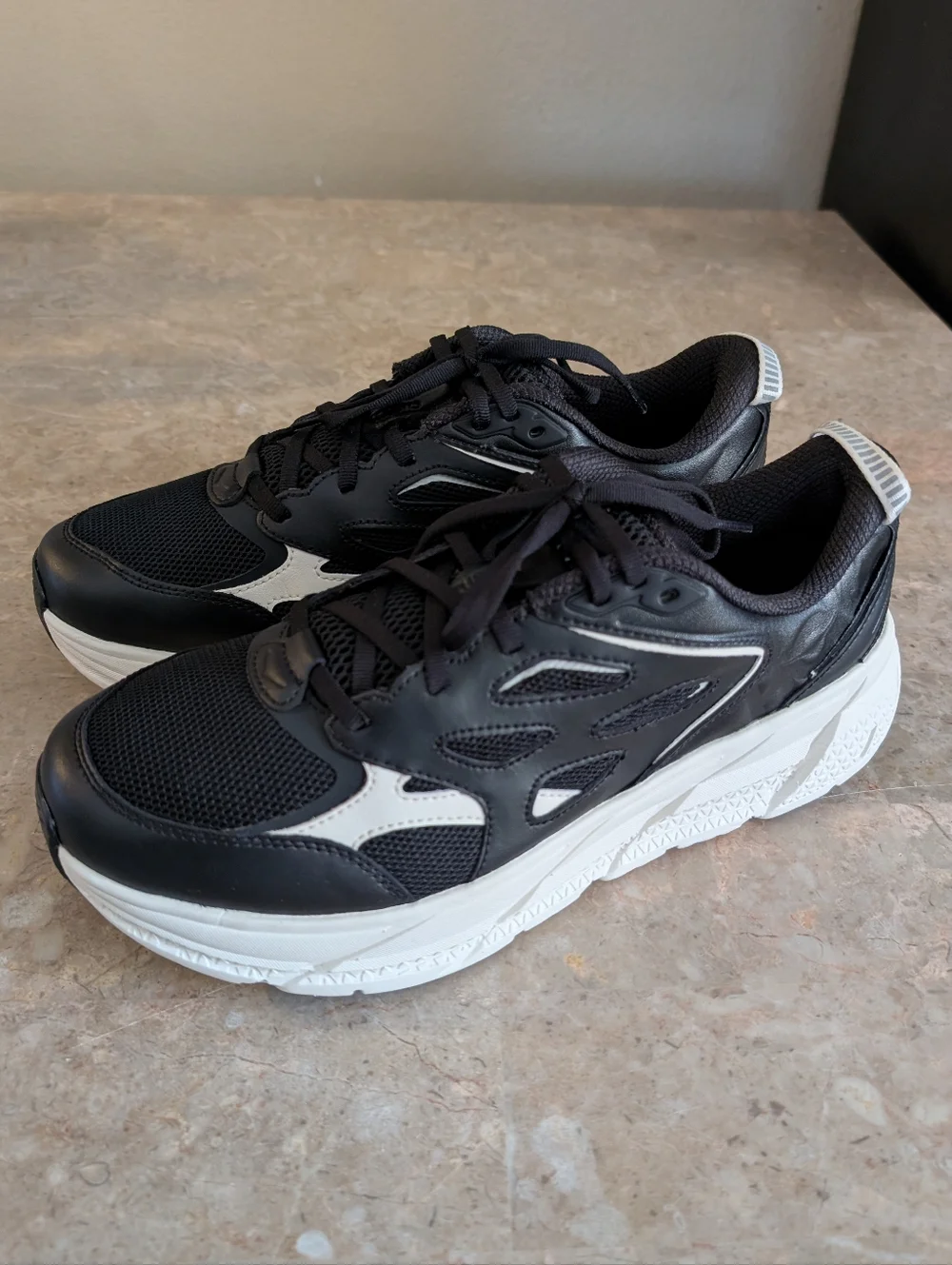 Hoka U Clifton L Athletic Cushioned Shoes Obsidian Alabaster Women Size 11.5 - Picture 2 of 15